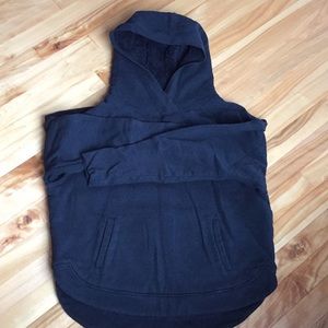 Cozy black sweatshirt